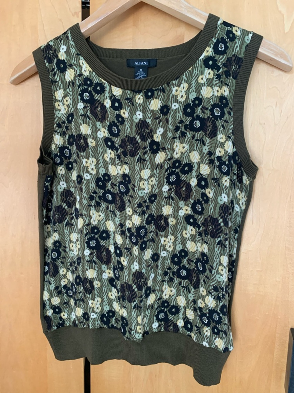 ALFANI SILK floral sleeveless top tank